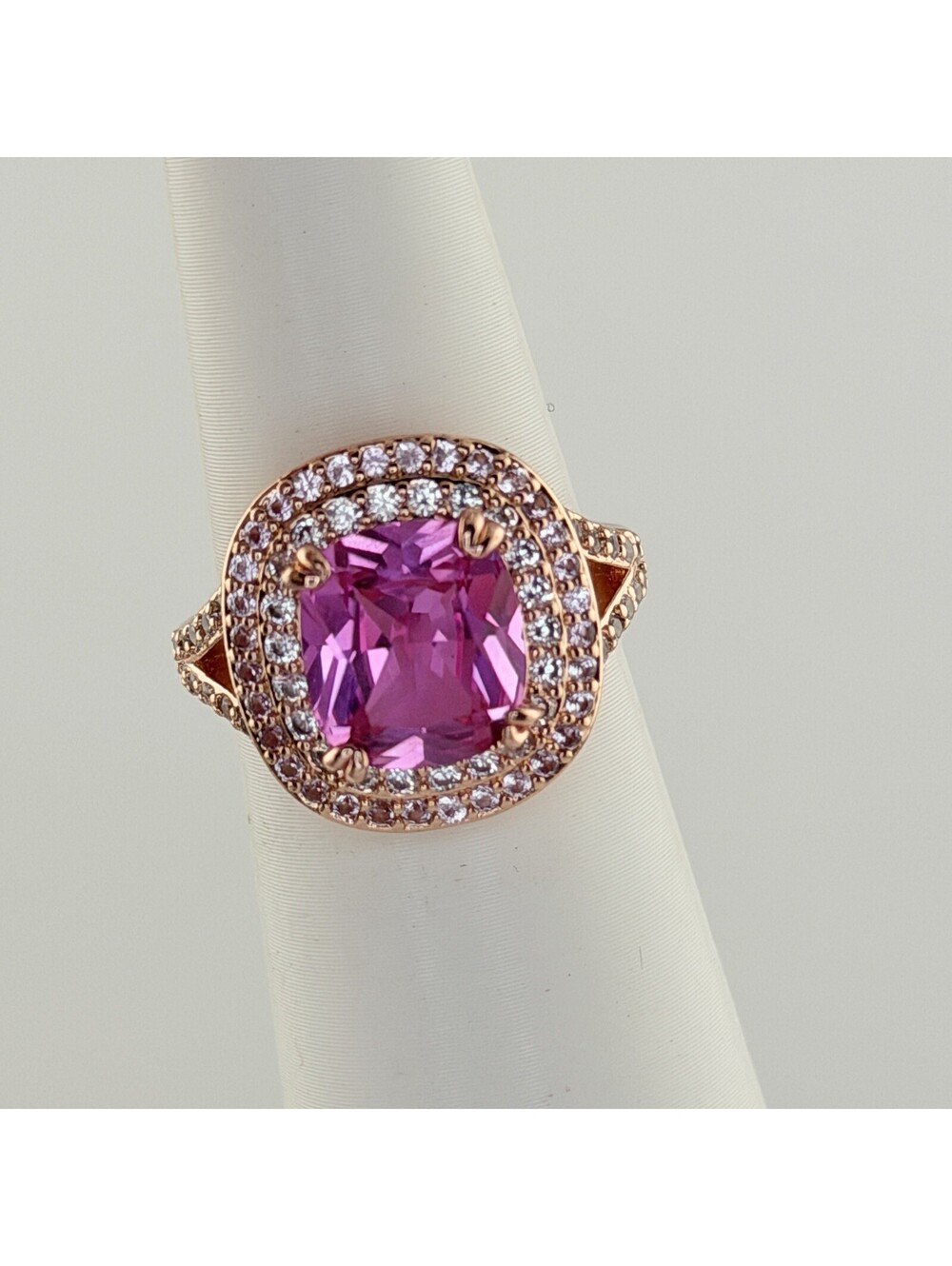 Bomb Party Sz 5 "Make It Last" RBP6354 Pink/Rose Corundum on Rose Gold